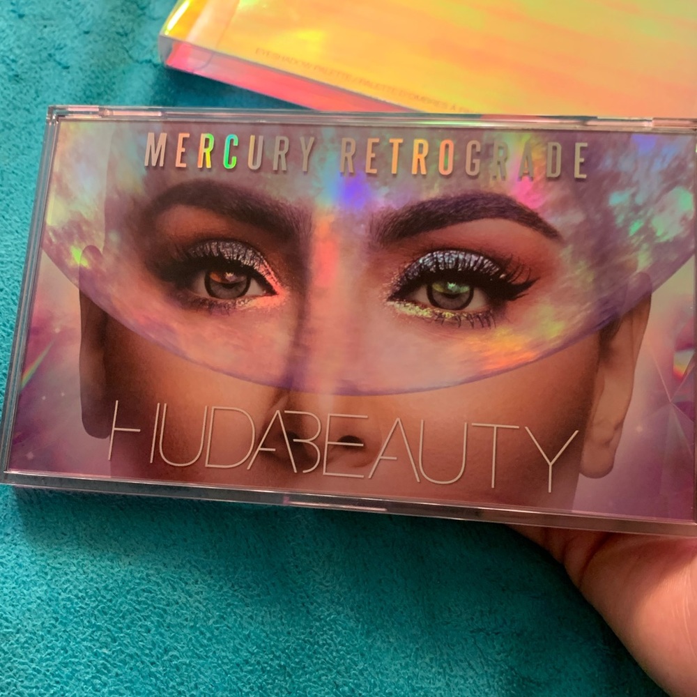 Huda Beauty Mercury Retrograde Palett